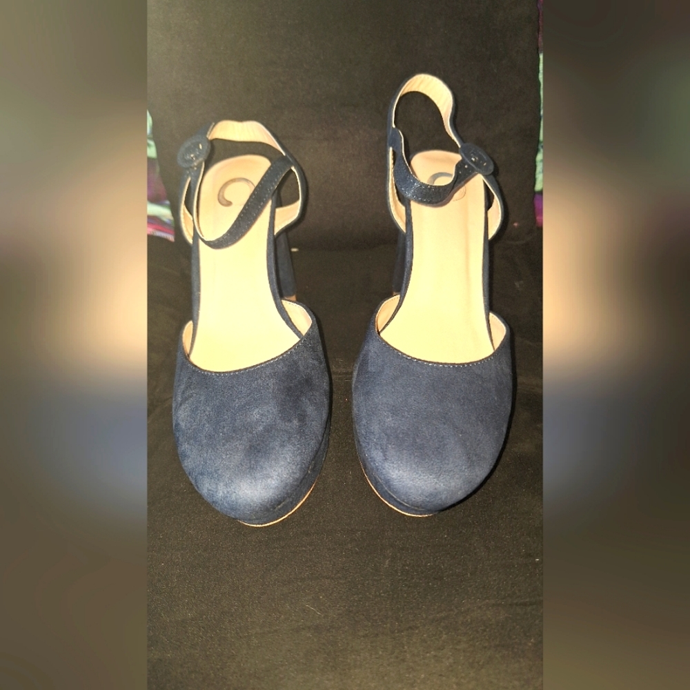 Blue Pumps